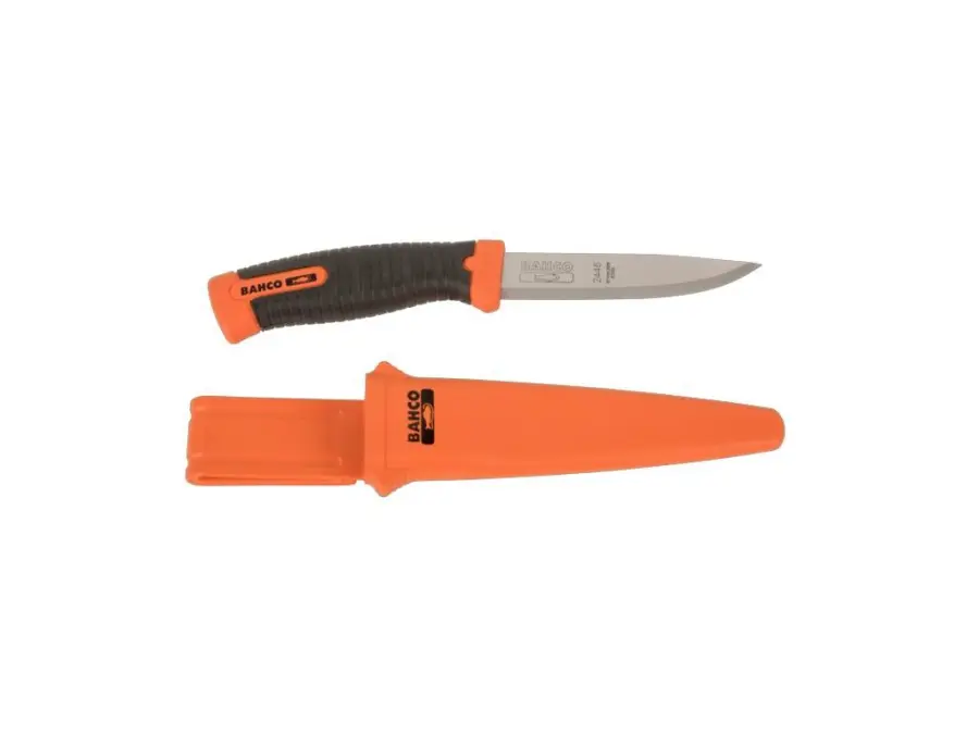 Robust knife with a solid stainless steel blade for multipurpose use
