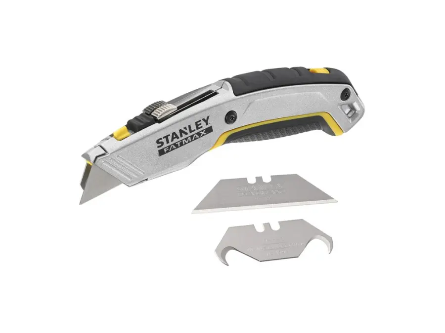 Dvouplátkový zasouvací nůž FatMax 180mm, ergonomická rukojeť s neklouzavým povrchem, integrovaný zásobník na 5 náhradních plátků