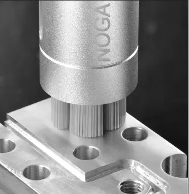 552309-uf-fb-1000-d100-1600