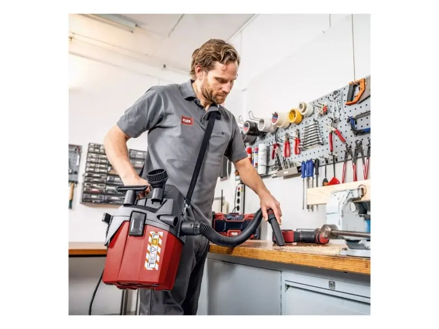 VC 6 L MC 230V/1200W Kompaktní vysavač FLEX