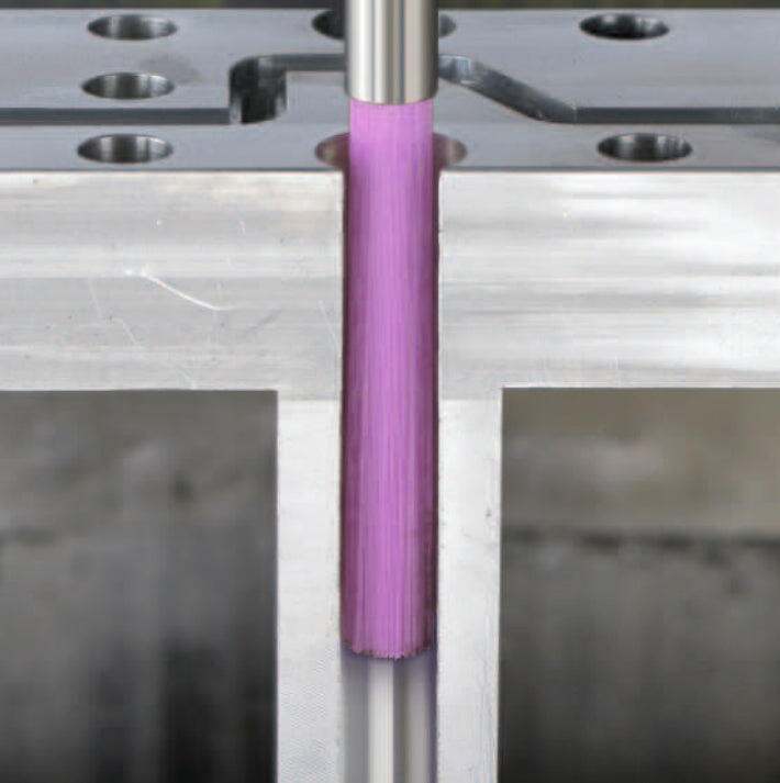 Kartáč křížový pro odjehlení Ø 1,5 mm - zrno 6000 (světle fialový - pro pryskyřice a kompozitní materiály) - UF-CH-6000-D001,5-2015